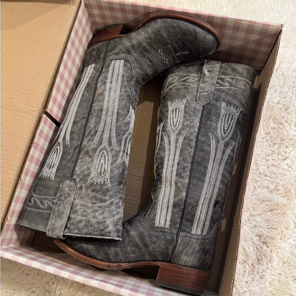 Rare Macie Bean Boots Tulip Design